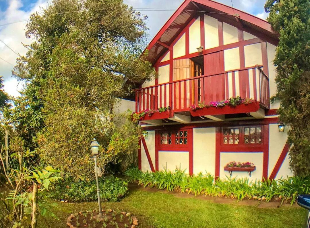 Chale Com Lareira E Wi-Fi Em Campos Do Jordao - Sp Villa Exteriör bild