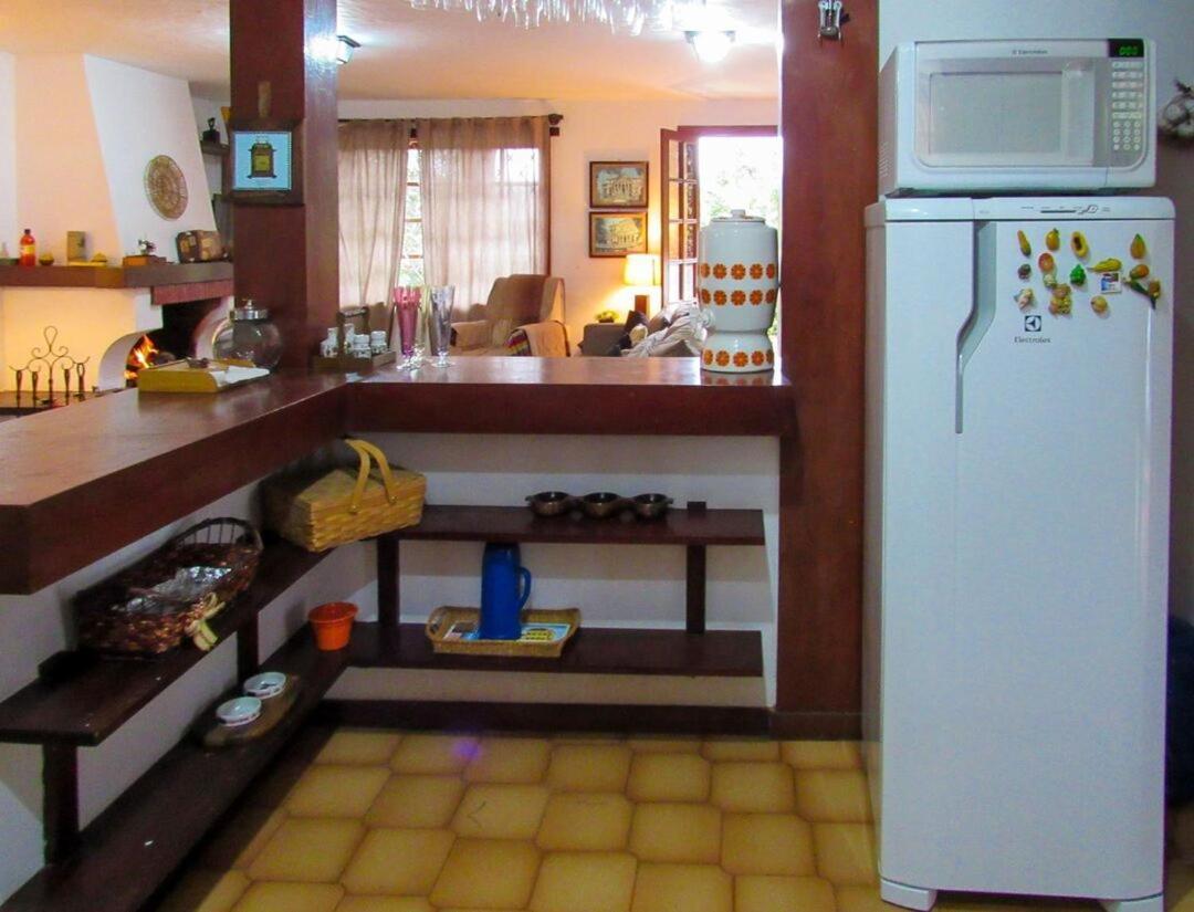 Chale Com Lareira E Wi-Fi Em Campos Do Jordao - Sp Villa Exteriör bild